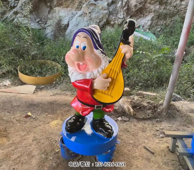 彈琴的卡通小矮人雕塑 彈琴的卡通小矮人雕塑