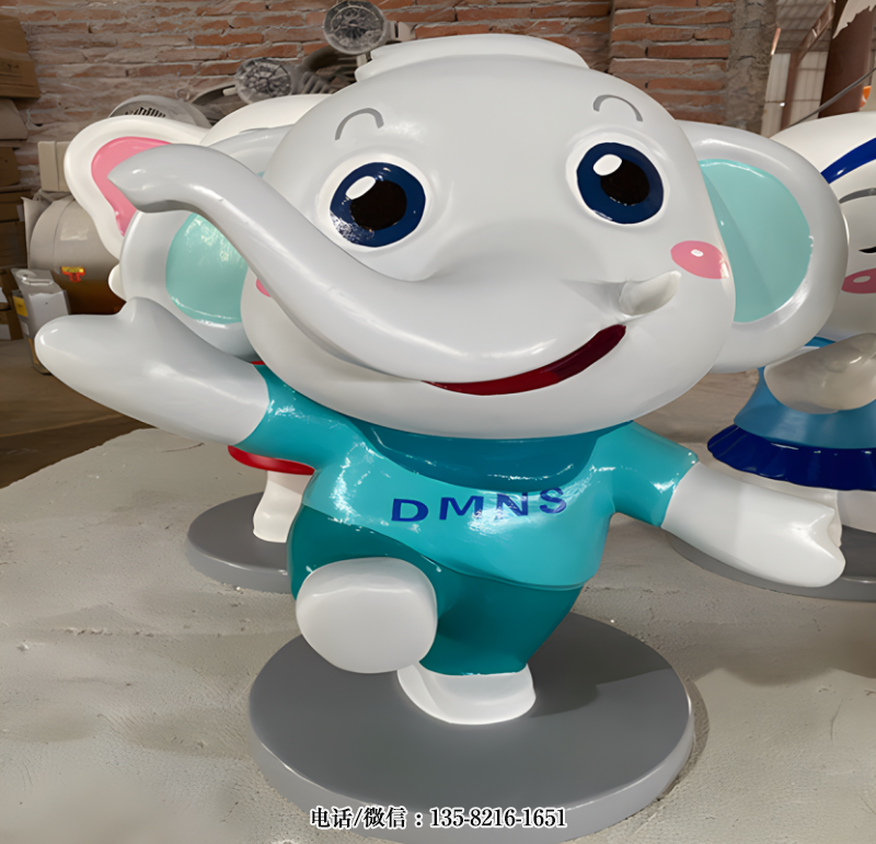 玻璃鋼卡通小象ip雕塑 玻璃鋼卡通小象ip雕塑