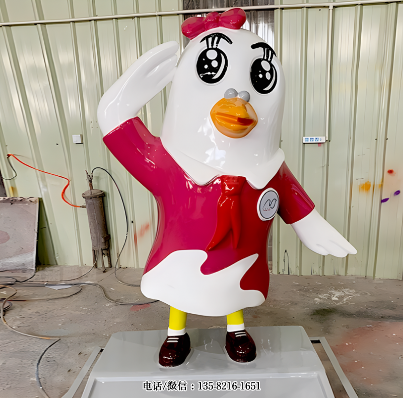 敬禮的卡通鴿子公仔 敬禮的卡通鴿子公仔