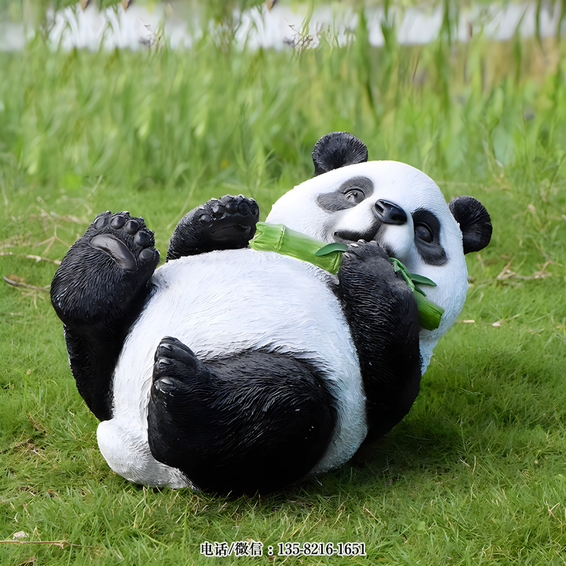 玻璃鋼仿真熊貓雕塑 (5) 玻璃鋼仿真熊貓雕塑 (5)