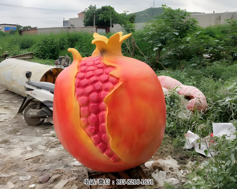 玻璃鋼仿真石榴雕塑 (5) 玻璃鋼仿真石榴雕塑 (5)