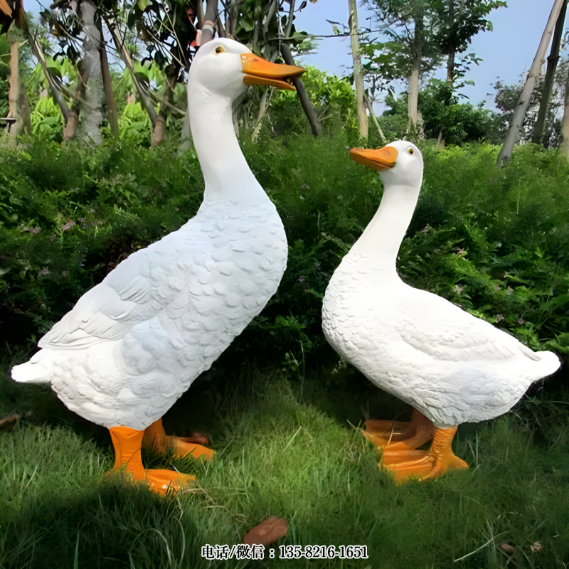 玻璃鋼仿真鴨子雕塑